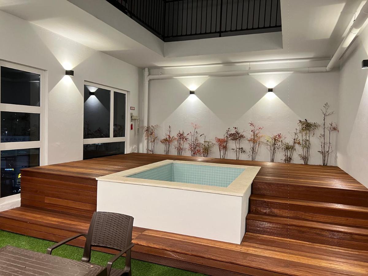 Jinhae Intercity Hotel チャングウォン エクステリア 写真