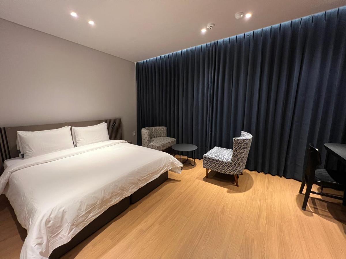 Jinhae Intercity Hotel チャングウォン エクステリア 写真