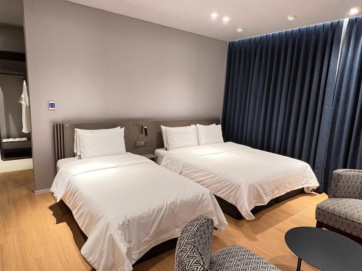 Jinhae Intercity Hotel チャングウォン エクステリア 写真